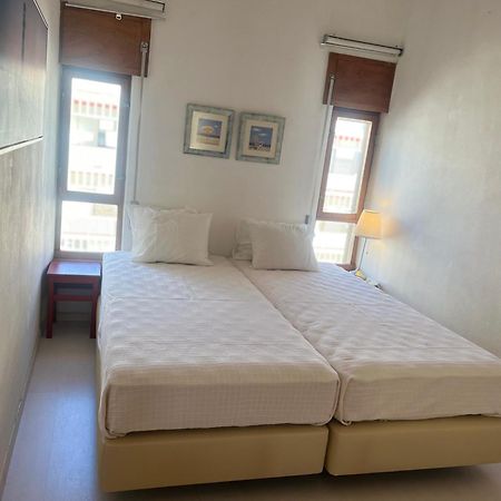 Armacao De Pera - Beach Apartment - Sea View- Walk To The Beach - Algarve Екстер'єр фото